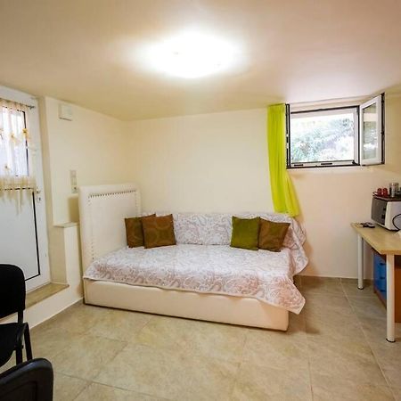 Odysseus Cozy Home Nea Makri Exterior photo
